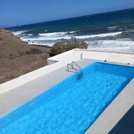 Santorini Grace No1 Foinikia (Santorini)